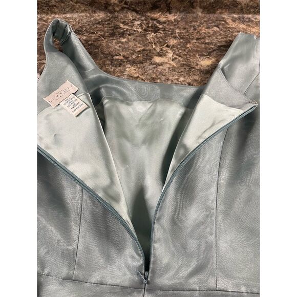 Bill Levkoff Women's Size 10 Blue Sleeveless Long Evening Gown - Picture 7 of 12